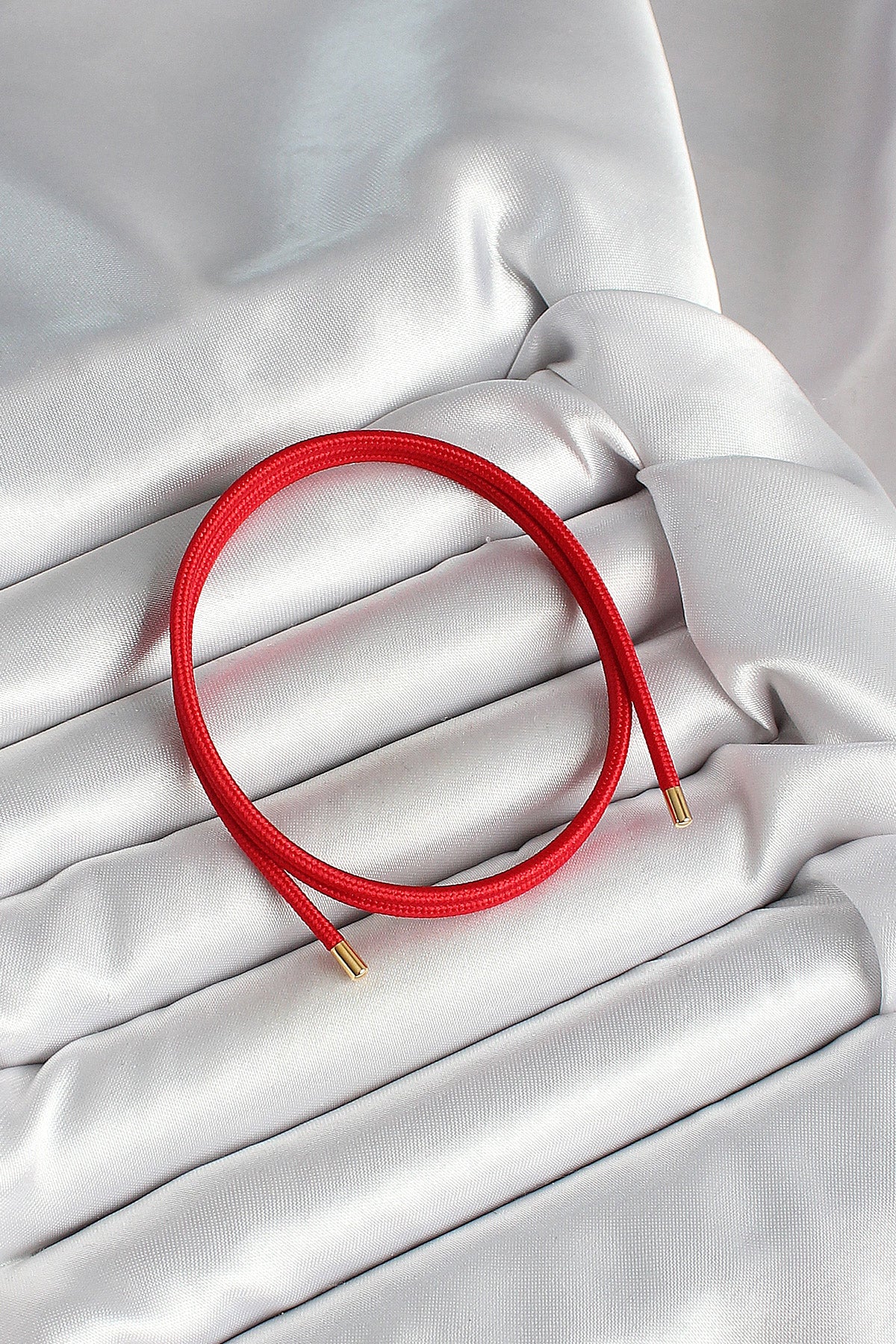 Mıknatıslı Koyu Kırmızı Renk Sarmal Kadın Bileklik