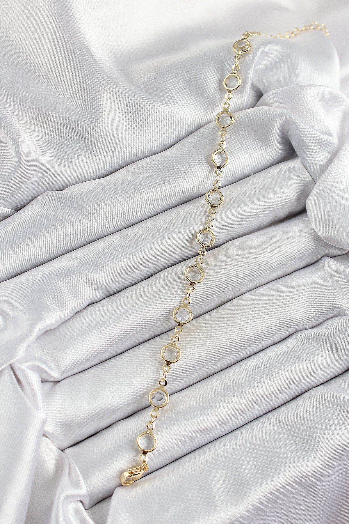 Pirinç Gold Renk Zirkon Taşlı Kadın Bileklik