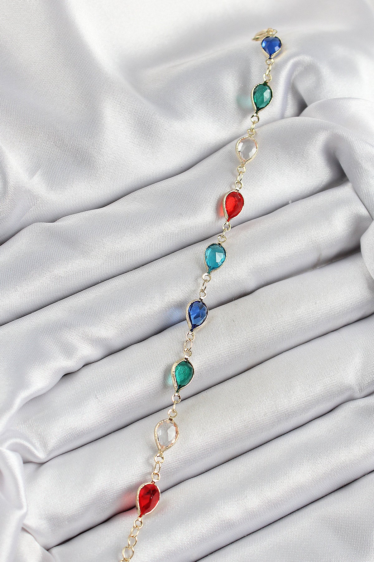 Pirinç Gold Renk Karışık Renk Damla Zirkon Taşlı Kadın Bileklik